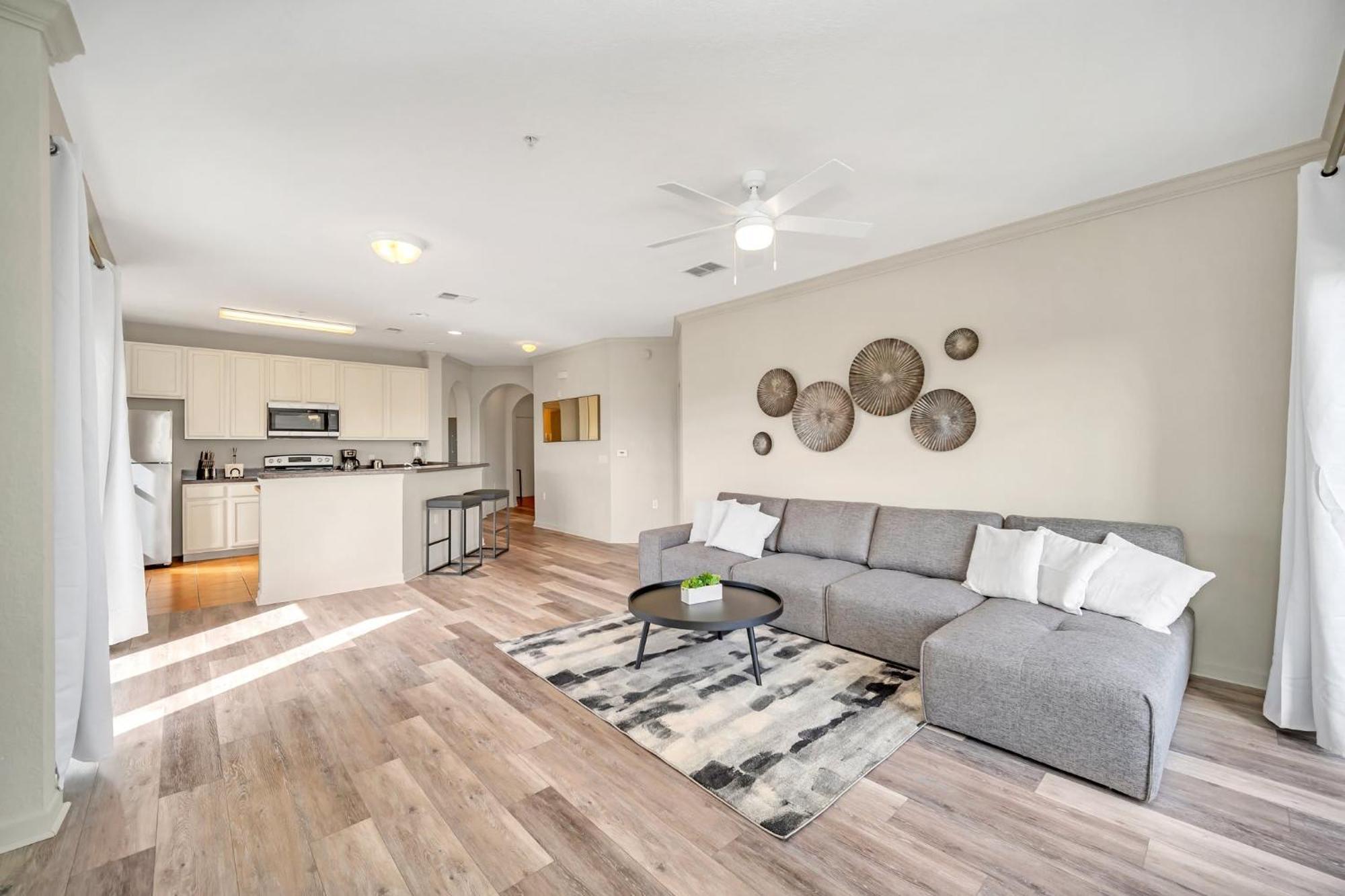 Spacious 2Br Condo W Pool & Hot Tub Near Disney Orlando Bagian luar foto
